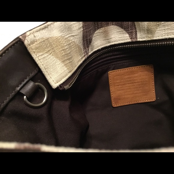 Coach Shoulder Bag - Picture 3 of 5